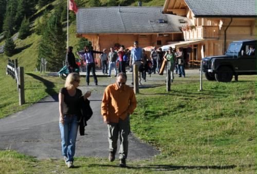 Marsch zur Htte, Therese + Markus im Vordergrund
