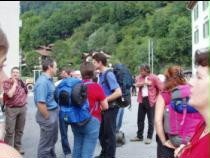 aufgeregtes Plaudern - nun sind alle da aufgeregtes Plaudern - nun sind alle da